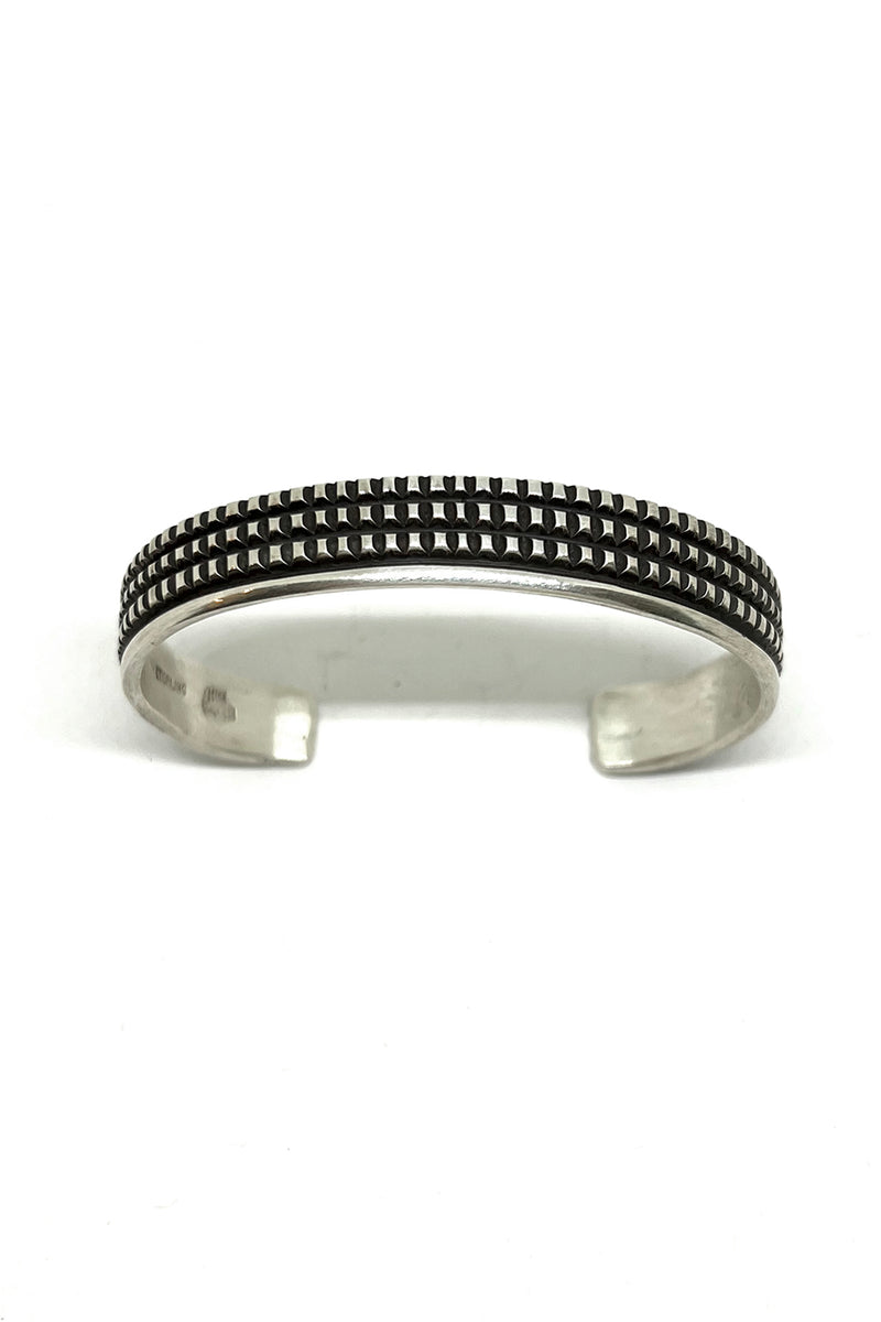 Marvelous Vintage Navvajo Sterling Silver Elv Bill Ring Old Marvelous Vintage Navvajo Sterling Silver Elv Bill Ring Old