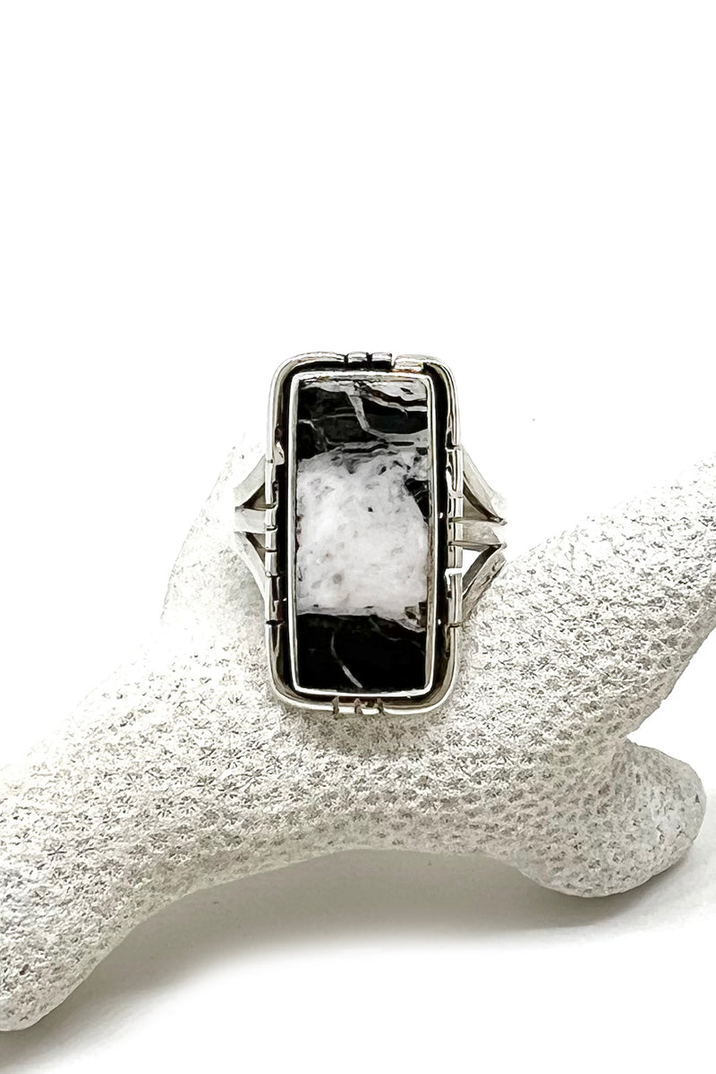 Navajo Rectangular White Buffalo Turquoise Ring (Size 8 ½