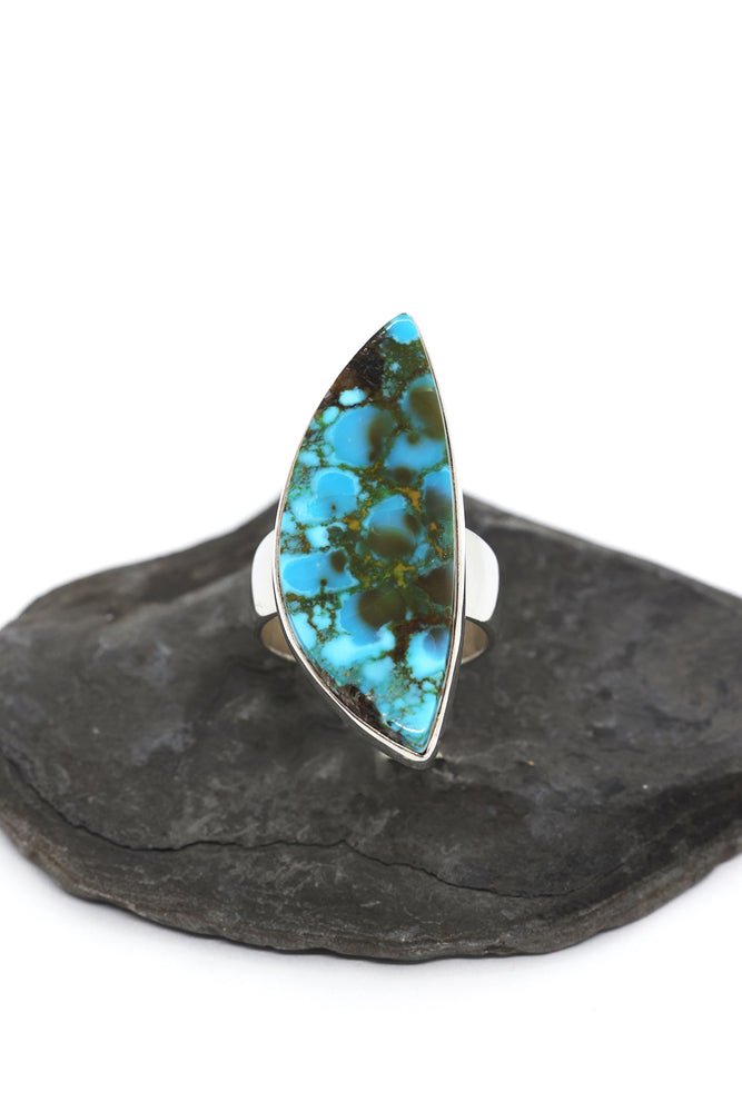 Modern High-Grade Kingman Turquoise Ring by Douglas Zackary