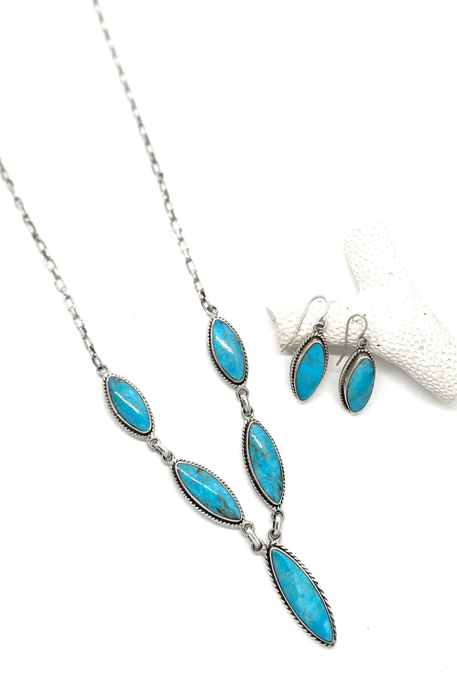 Navajo Kingman Turquoise Necklace (Set) – Silver Eagle Gallery