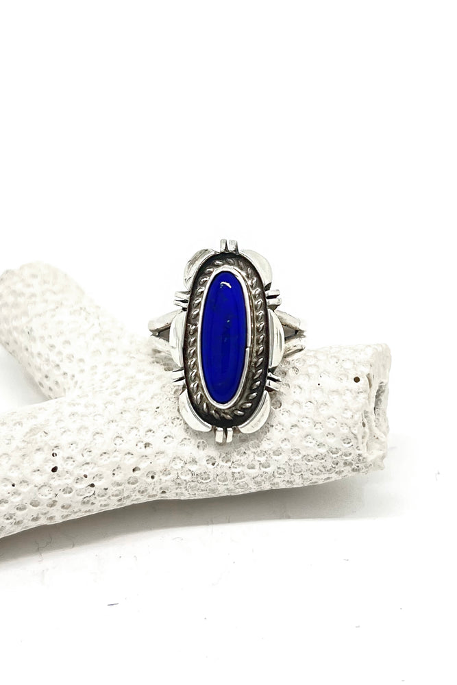 
                
                    Load image into Gallery viewer, Navajo Lapis Lazuli Ring (Size 8)
                
            