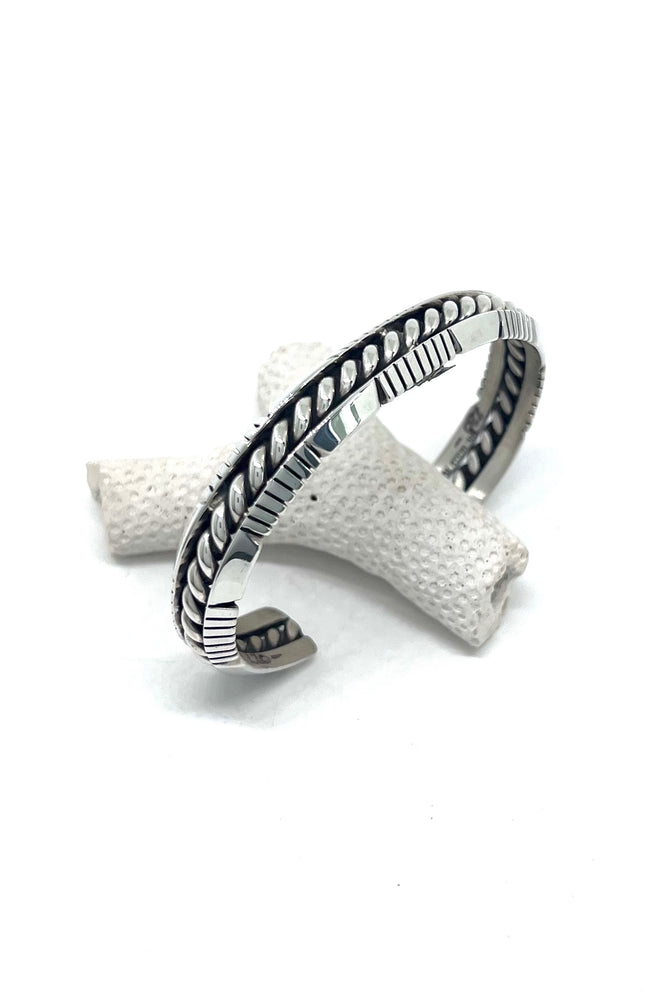 
                
                    Load image into Gallery viewer, Navajo Sterling Silver Rope Design Cuff Bracelet
                
            