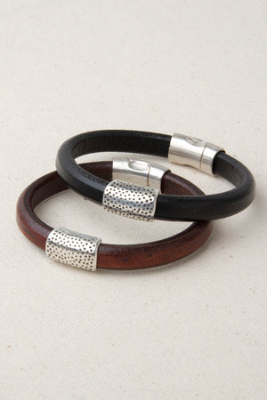 
                
                    Load image into Gallery viewer, Black Italian Leather Station Bracelet with &amp;quot;Cheetah&amp;quot; Pewter Accent
                
            