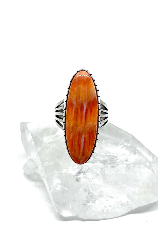 
                
                    Load image into Gallery viewer, Navajo Delbert Vandever Orange Spiny Shell Ring (Size 6 3/4)
                
            