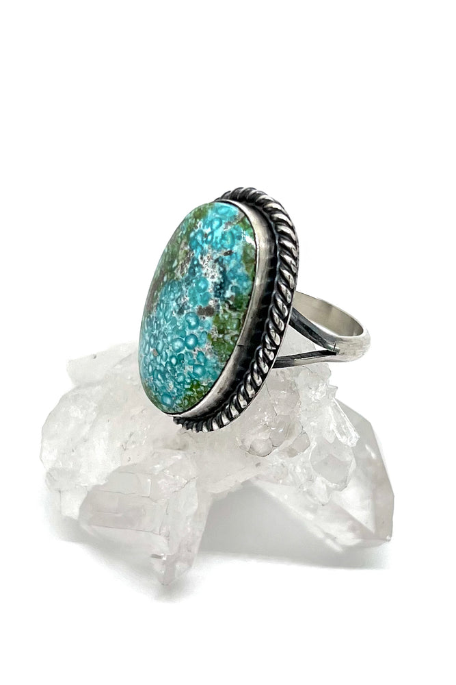 
                
                    Load image into Gallery viewer, Navajo Mary Spencer Oval Sonoran Gold Turquoise Ring Size 8
                
            