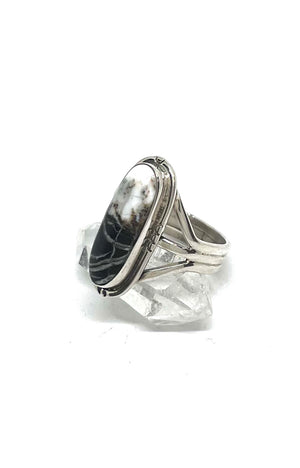 Terry Wood Oval White Buffalo Ring (Size 9)