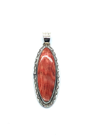 
                
                    Load image into Gallery viewer, Red Spiny Shell Oval Pendant
                
            