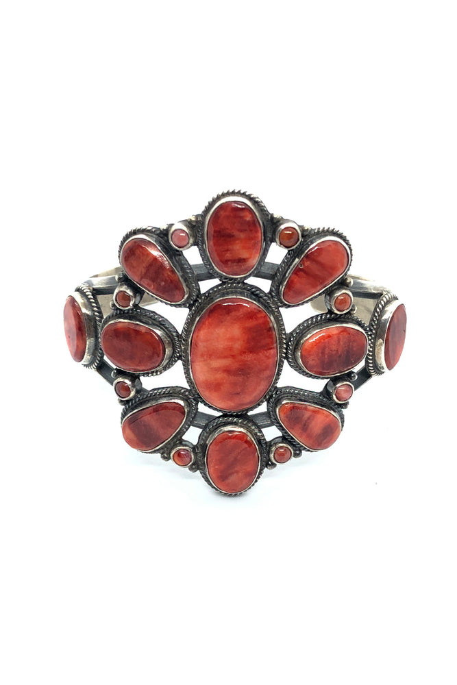 
                
                    Load image into Gallery viewer, Bold Navajo Spiny Shell Cuff by artist Dean Brown
                
            