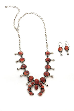 Spiny Oyster Squash Blossom Necklace with Earrings