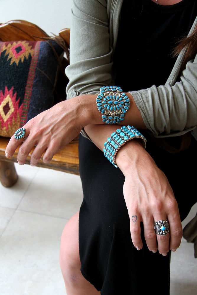 
                
                    Load image into Gallery viewer, Navajo Turquoise Cluster Cuff
                
            