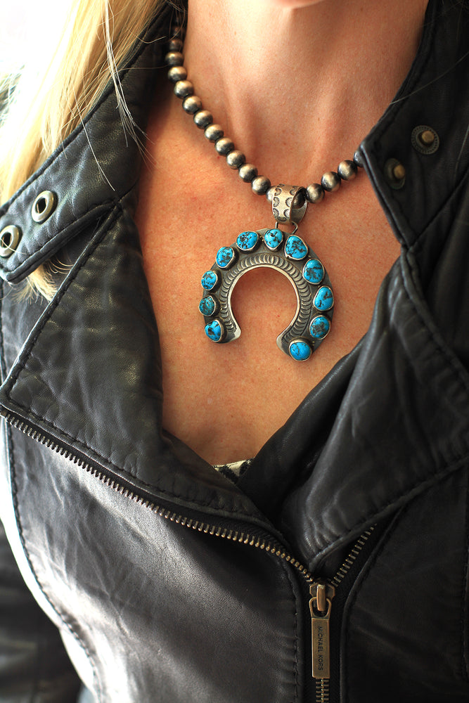 
                
                    Load image into Gallery viewer, Oxidized Bead and Naja Necklace
                
            