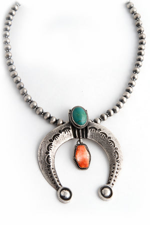 
                
                    Load image into Gallery viewer, Oxidized Sterling Beads with Naja Pendant
                
            